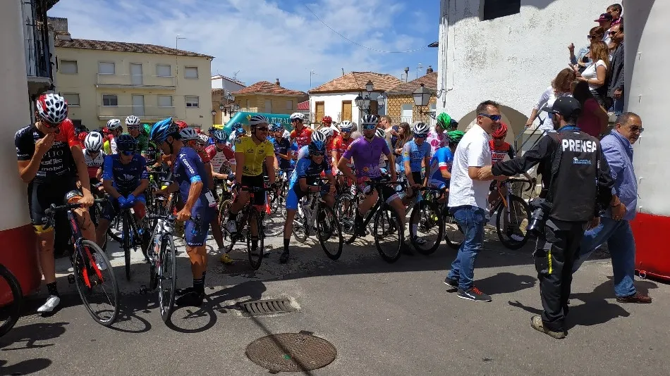 Foto 3 - La Vuelta a Salamanca ya marcha hacia la Sierra de Francia