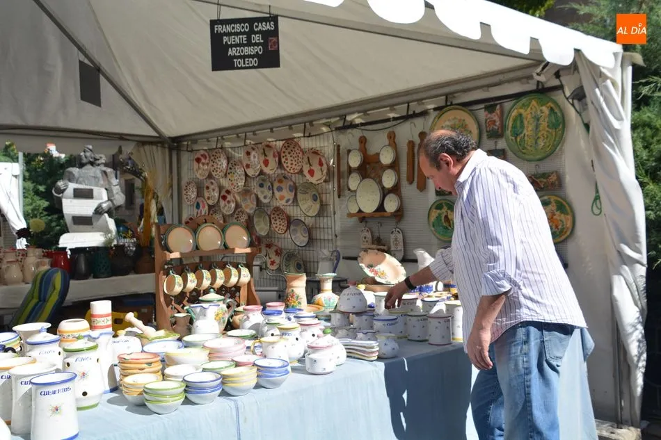Foto 6 - La Plaza de los Bandos acoge la XLIV Feria de Alfarer&iacute;a &lsquo;Ciudad de Salamanca&rsquo;
