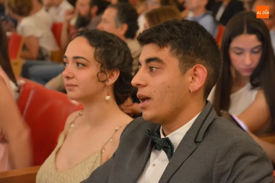 Foto 6 - Imposici&oacute;n de becas a los nuevos graduados en Terapia Ocupacional de la Facultad de Psicolog&iacute;a  