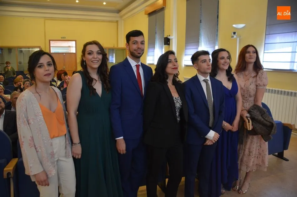 Foto 8 - Emotiva graduaci&oacute;n de los estudiantes de la Facultad de Traducci&oacute;n y Documentaci&oacute;n  