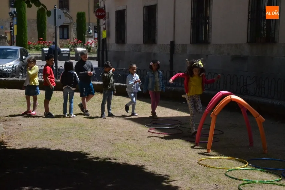 Foto 10 - La AFE 75 Aniversario imparte talleres para ni&ntilde;os de nuevo con Pikachu como invitado  
