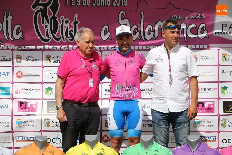 Foto 8 - Jefferson Cepeda triunfa en la etapa de Guijuelo