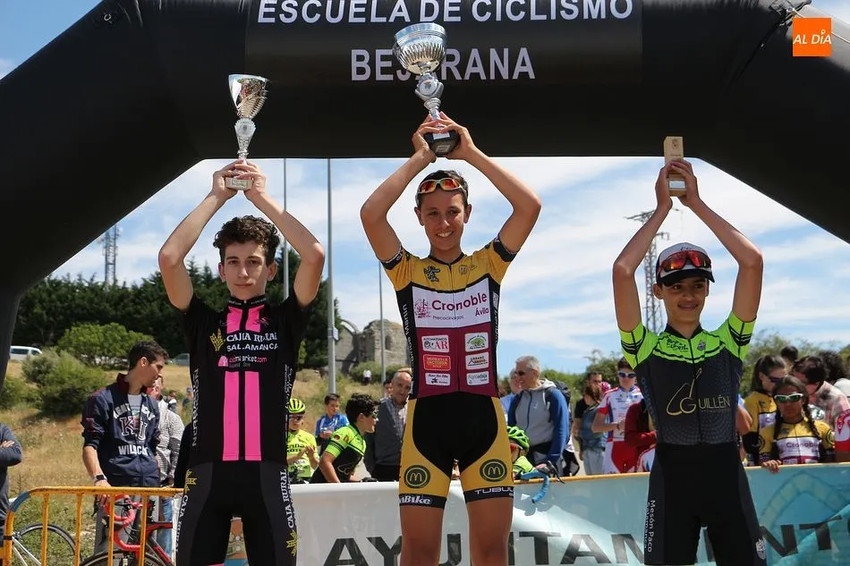 Foto 8 - Emocionante jornada de ciclismo base en Guijuelo con la Copa de Escuelas