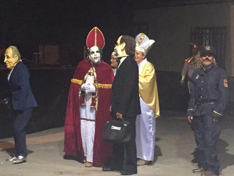 Foto 11 - El desfile de disfraces anima el inicio de las fiestas de San Antonio en Gejo de los Reyes  