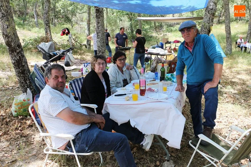 Foto 3 - Los albercanos disfrutan un a&ntilde;o m&aacute;s de la Romer&iacute;a de Majadas Viejas