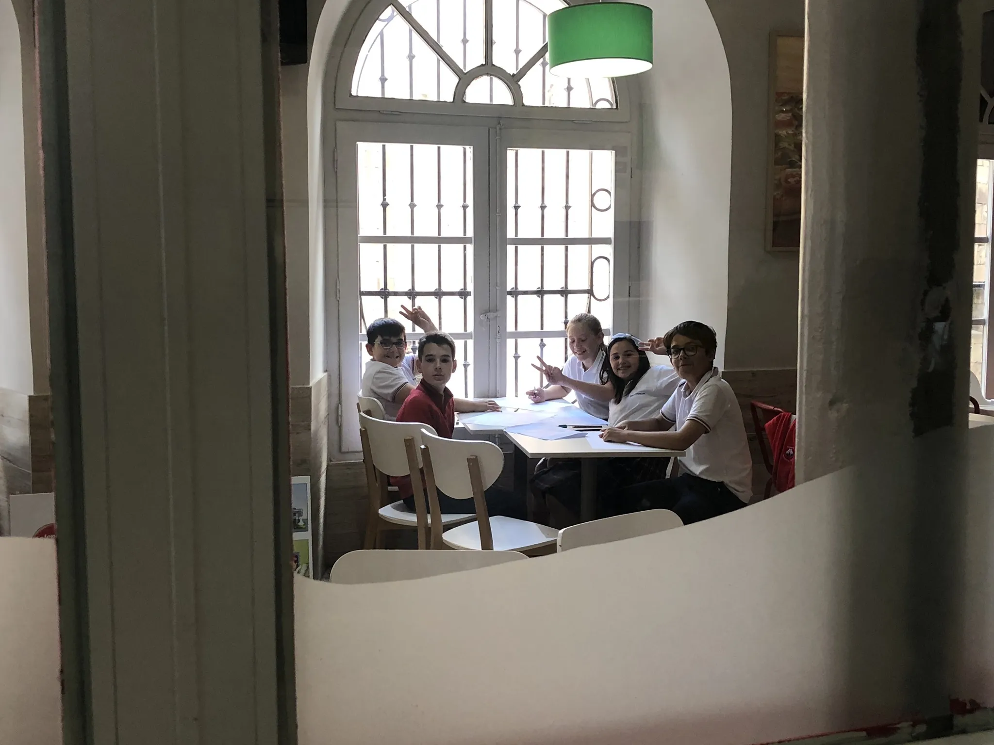 Foto 6 - Los alumnos del Colegio Trinitarios pasan una ma&ntilde;ana entre los fogones del Telepizza