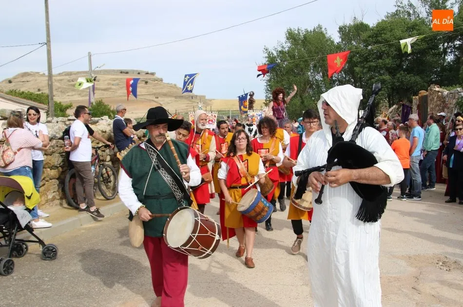 El desfile y pasacalles es uno de los actos más concurridos