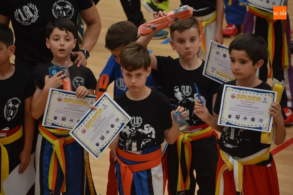 Foto 6 - El kickboxing salmantino hace una demostraci&oacute;n de fuerza en la Alamedilla