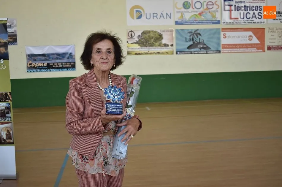 Esperanza Blázquez recibió un homenaje merecido