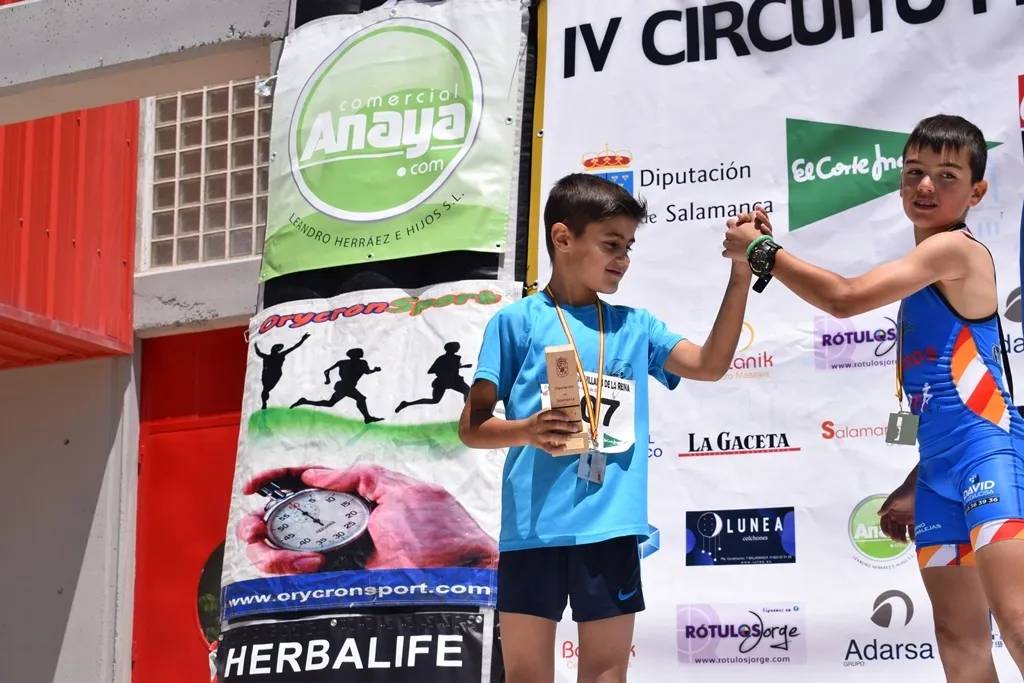 Foto 4 - Jos&eacute; Miguel Flores y Sonia S&aacute;nchez vencen en el Duatl&oacute;n de Villares de la Reina