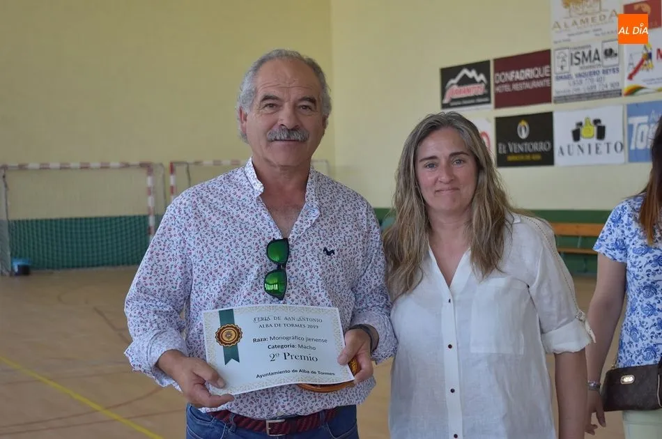 Foto 9 - Ganaderos de equino y aves premiados en la Feria de San Antonio