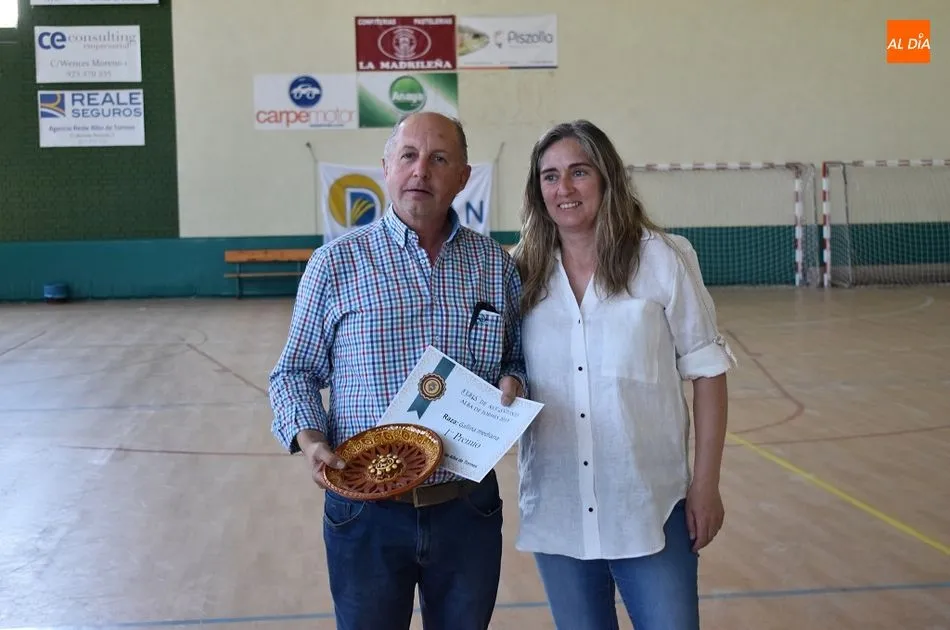 Foto 4 - Ganaderos de equino y aves premiados en la Feria de San Antonio