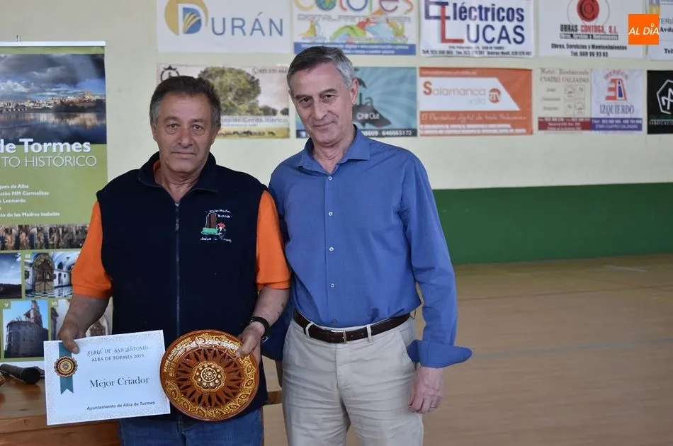 Foto 3 - Ganaderos de equino y aves premiados en la Feria de San Antonio