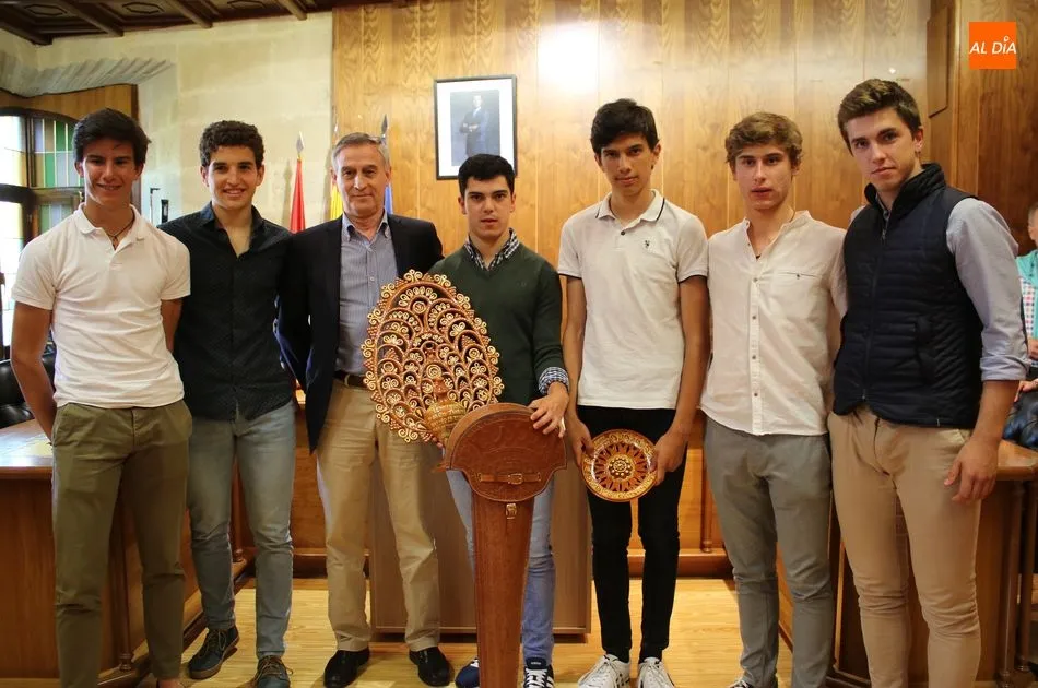 Foto 2 - Manuel Mart&iacute;n gana el cuarto Bols&iacute;n Taurino Botijo de Filigrana