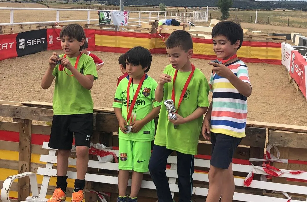 Foto 7 - Unas 150 personas se dan cita en Casasola en la fiesta anual del III Columnas  