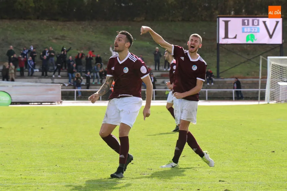 Manu y Sergio Molina, en el derbi ante Unionistas