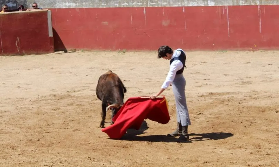 Foto 7 - Alejandro Marcos y Manuel Diosleguarde intervienen en el tentadero de la Pe&ntilde;a Jos&eacute; Ram&oacute;n Mart&iacute;n ...
