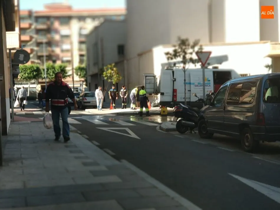 Foto 3 - Susto por un gran choque entre dos coches en la confluencia entre la calles Agricultura y Bol&iacute;var