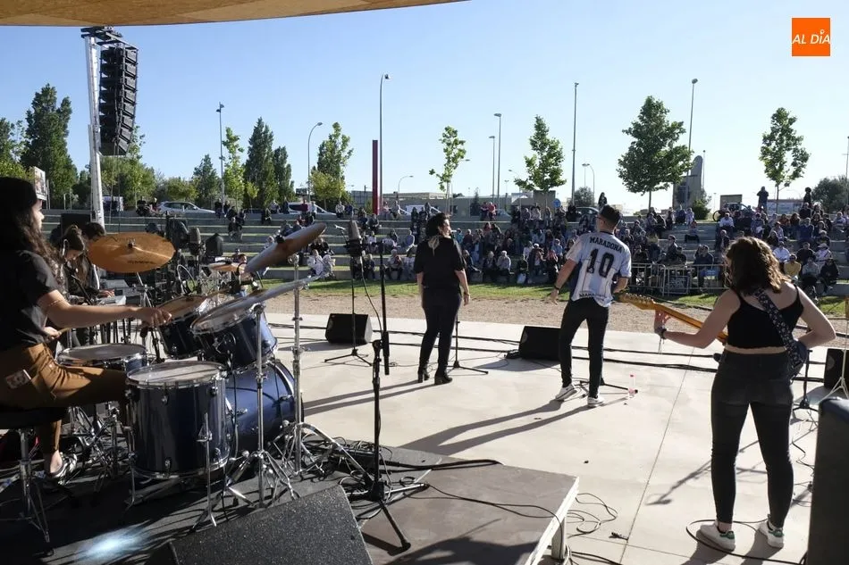 Foto 4 - La Escuela Municipal de M&uacute;sica y Danza ofrece un variado Concierto de las Hogueras