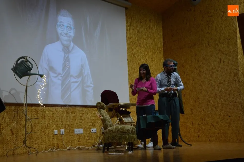 Foto 8 - La obra &lsquo;El abuelo&rsquo; pone el toque teatral a la Semana de los Mayores