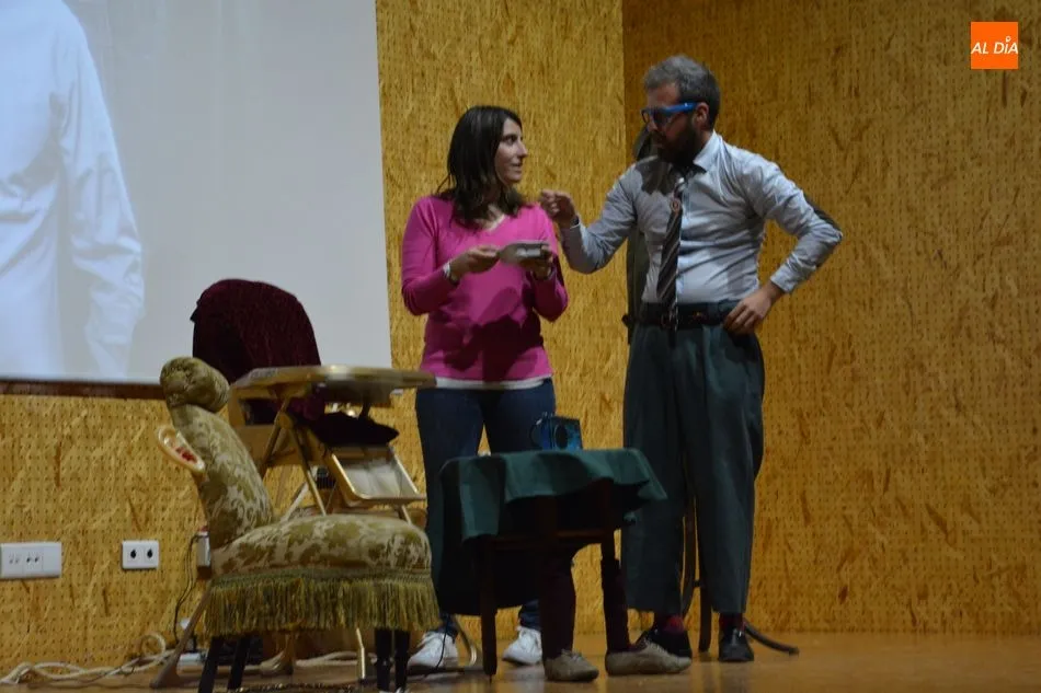 Foto 2 - La obra &lsquo;El abuelo&rsquo; pone el toque teatral a la Semana de los Mayores