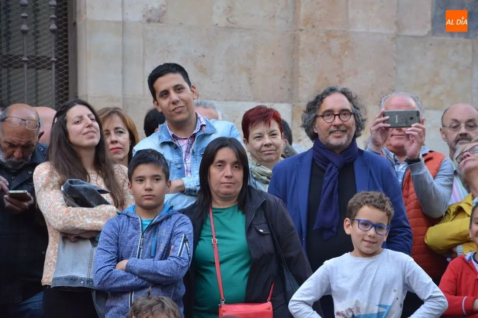 Foto 5 - El p&uacute;blico disfruta del espect&aacute;culo teatral de Fernando Salda&ntilde;a &lsquo;Salamanca en mis alforjas&rsquo;