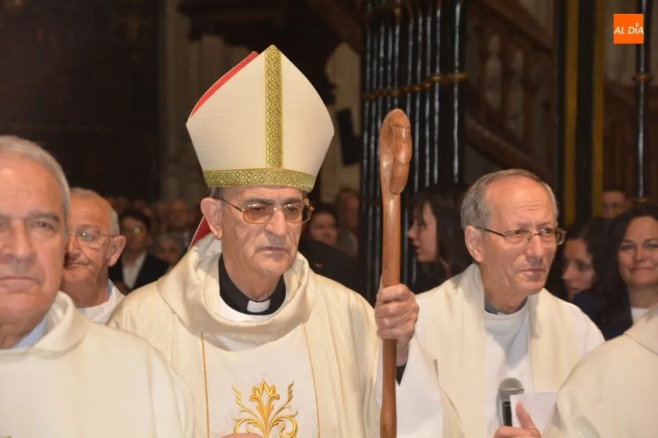 Foto 11 - Salamanca celebra al patr&oacute;n con misa en la Catedral Nueva y recepci&oacute;n en la Casa Lis
