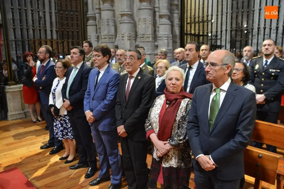 Foto 8 - Salamanca celebra al patr&oacute;n con misa en la Catedral Nueva y recepci&oacute;n en la Casa Lis