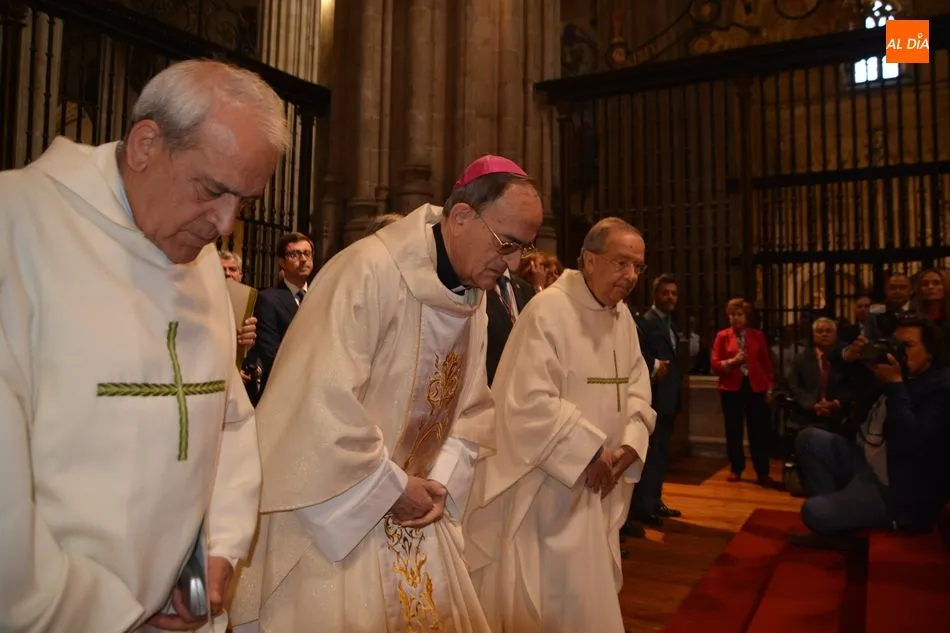 Foto 7 - Salamanca celebra al patr&oacute;n con misa en la Catedral Nueva y recepci&oacute;n en la Casa Lis