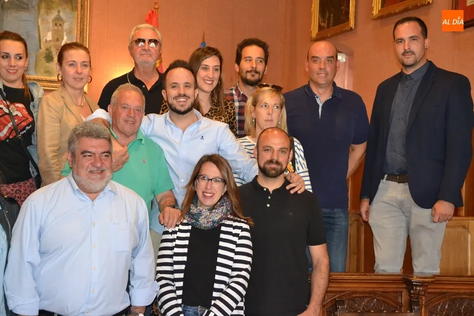 Foto 3 - La legislatura 2015-2019 llega a su fin con un emotivo pleno &ldquo;m&aacute;s de personas que de...
