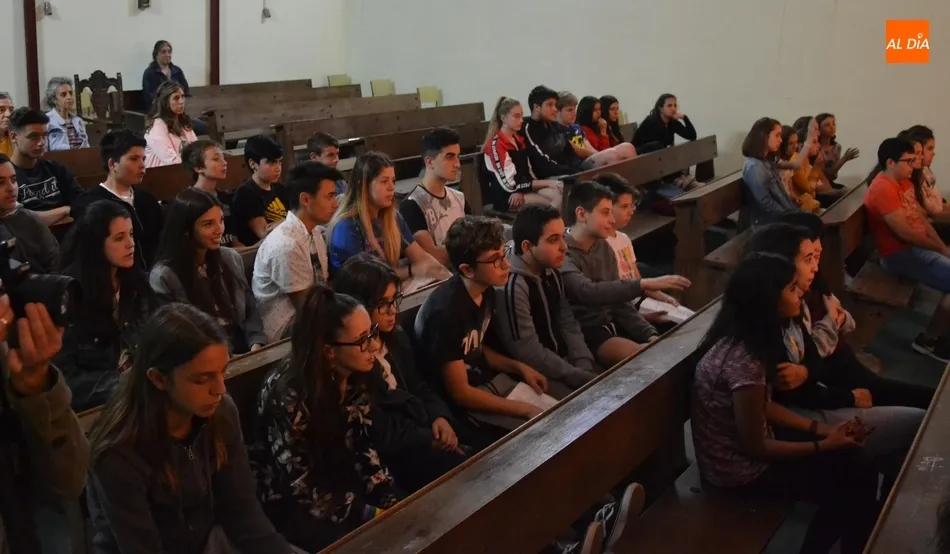 Foto 7 - Alumnos del Fray Diego asisten a una obra de teatro interactiva en torno al acoso en las aulas  