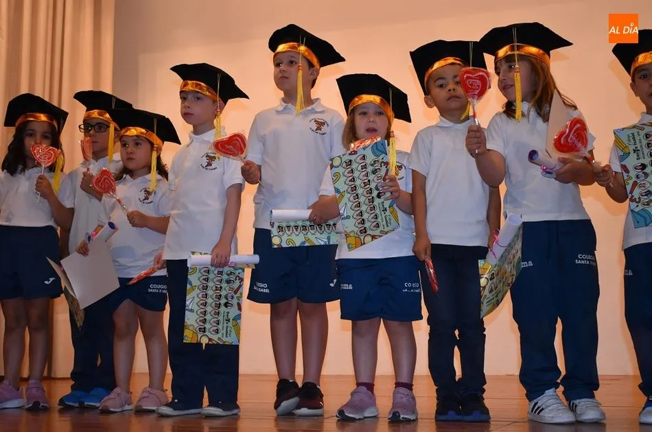 El acto de graduación tuvo lugar en el salón de actos