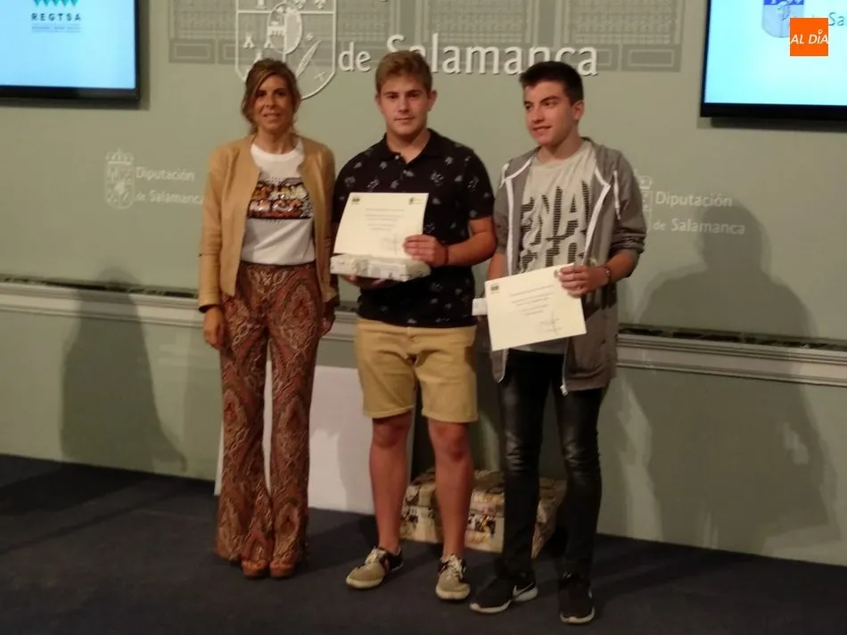 Foto 4 - La Diputaci&oacute;n entrega los premios escolares del IV Concurso de V&iacute;deos de Educaci&oacute;n Tributaria