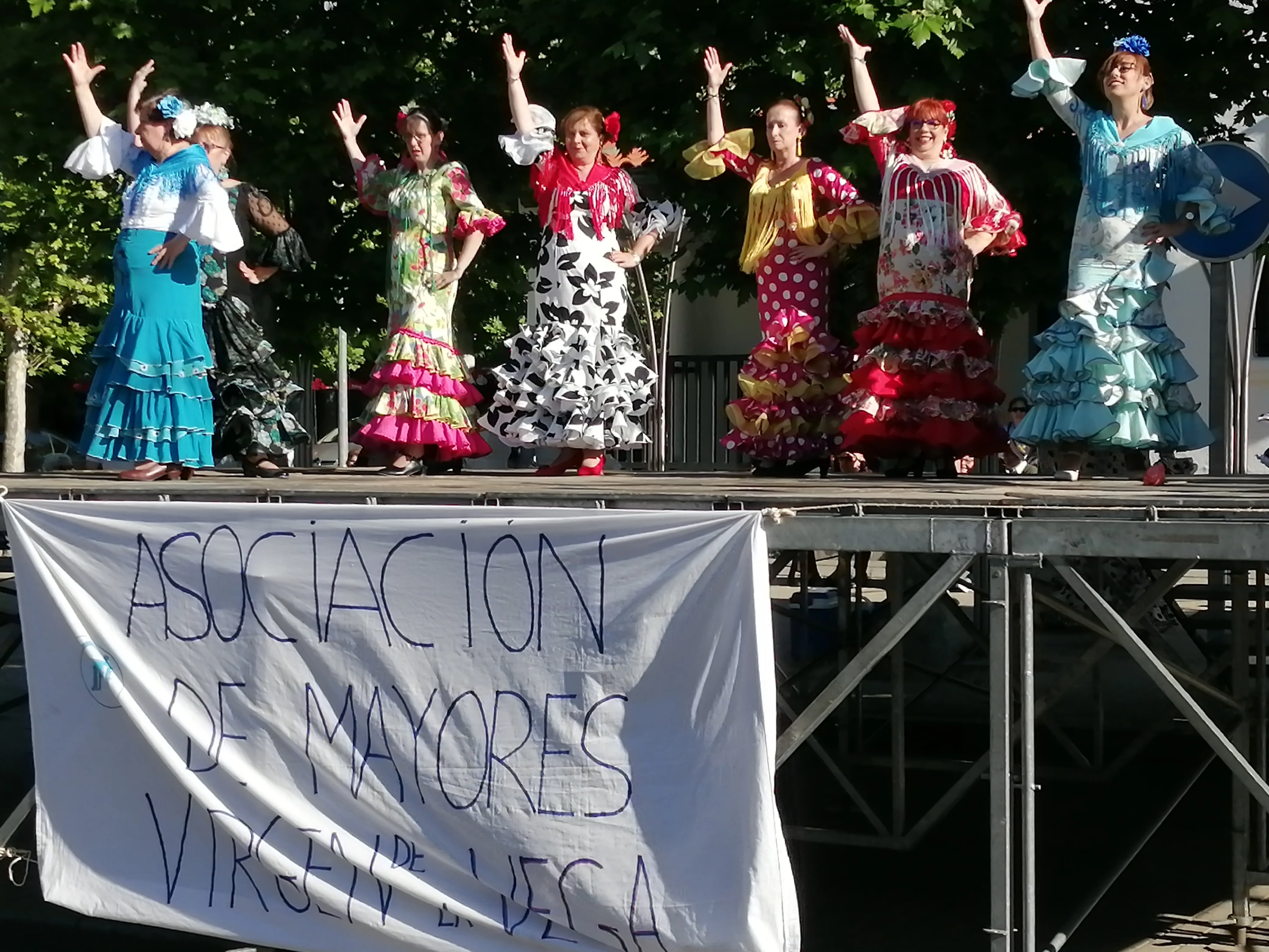 Foto 4 - La Asociaci&oacute;n de Mayores del barrio de la Vega celebraron las fiestas de San Juan de Sahag&uacute;n