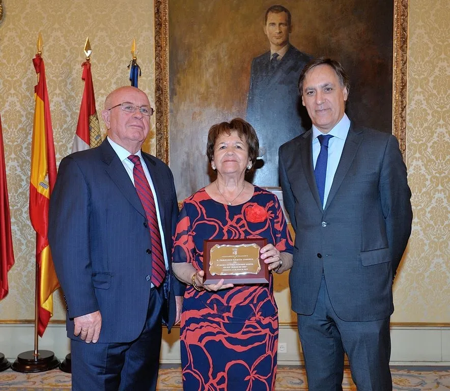 Foto 3 - El Ayuntamiento homenajea a 35 matrimonios salmantinos por sus 50 a&ntilde;os de casados