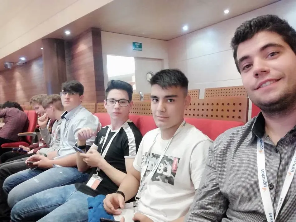 Foto 4 - Alumnos del Seminario presentan en Madrid su proyecto de eficiencia energ&eacute;tica  