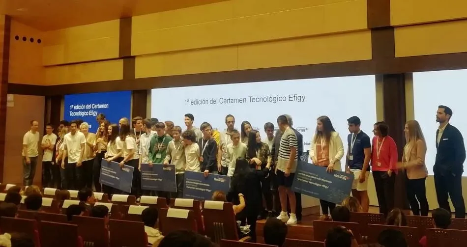 Foto 2 - Alumnos del Seminario presentan en Madrid su proyecto de eficiencia energ&eacute;tica  