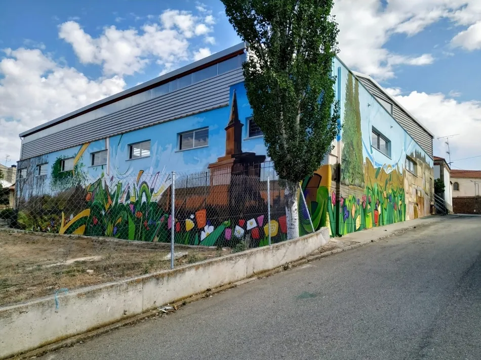 Foto 2 - Valverd&oacute;n, lienzo del arte mural  