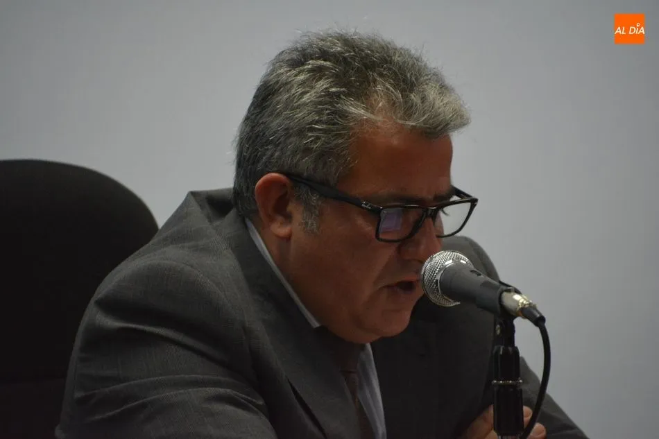 Foto 6 - El Ayuntamiento&nbsp;refuerza la formaci&oacute;n de los bomberos profesionales de nuevo ingreso con el...