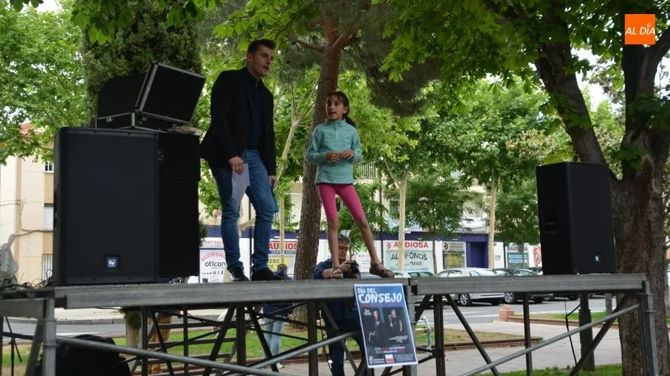 El mago Toni Rivero  ha presentado un show repleto de humor, misterio y sorpresas. Foto de Lydia González