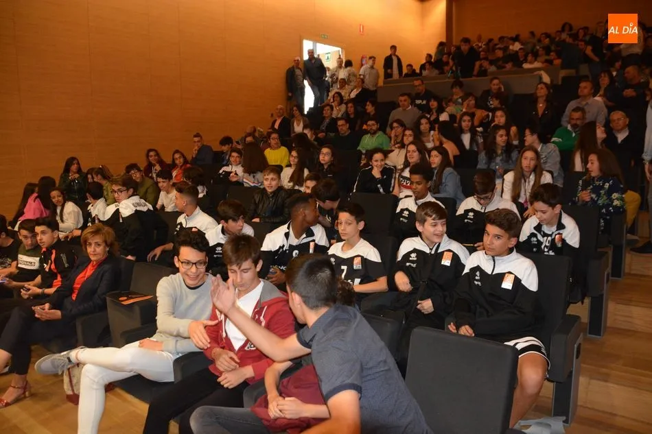 Foto 6 - El Ciudad de Salamanca festeja su cuarta Gala Anual y premia el esfuerzo, el compa&ntilde;erismo y la...