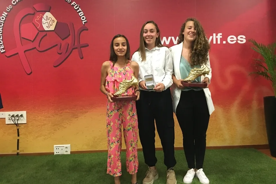 Ángela Lamazares, Paula Sánchez y Sara de Prado.