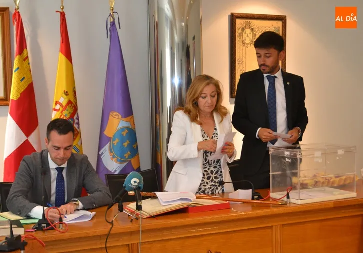 Foto 6 - Carmen &Aacute;vila toma posesi&oacute;n como alcaldesa de Pe&ntilde;aranda ofreciendo dialogo a un renovado...