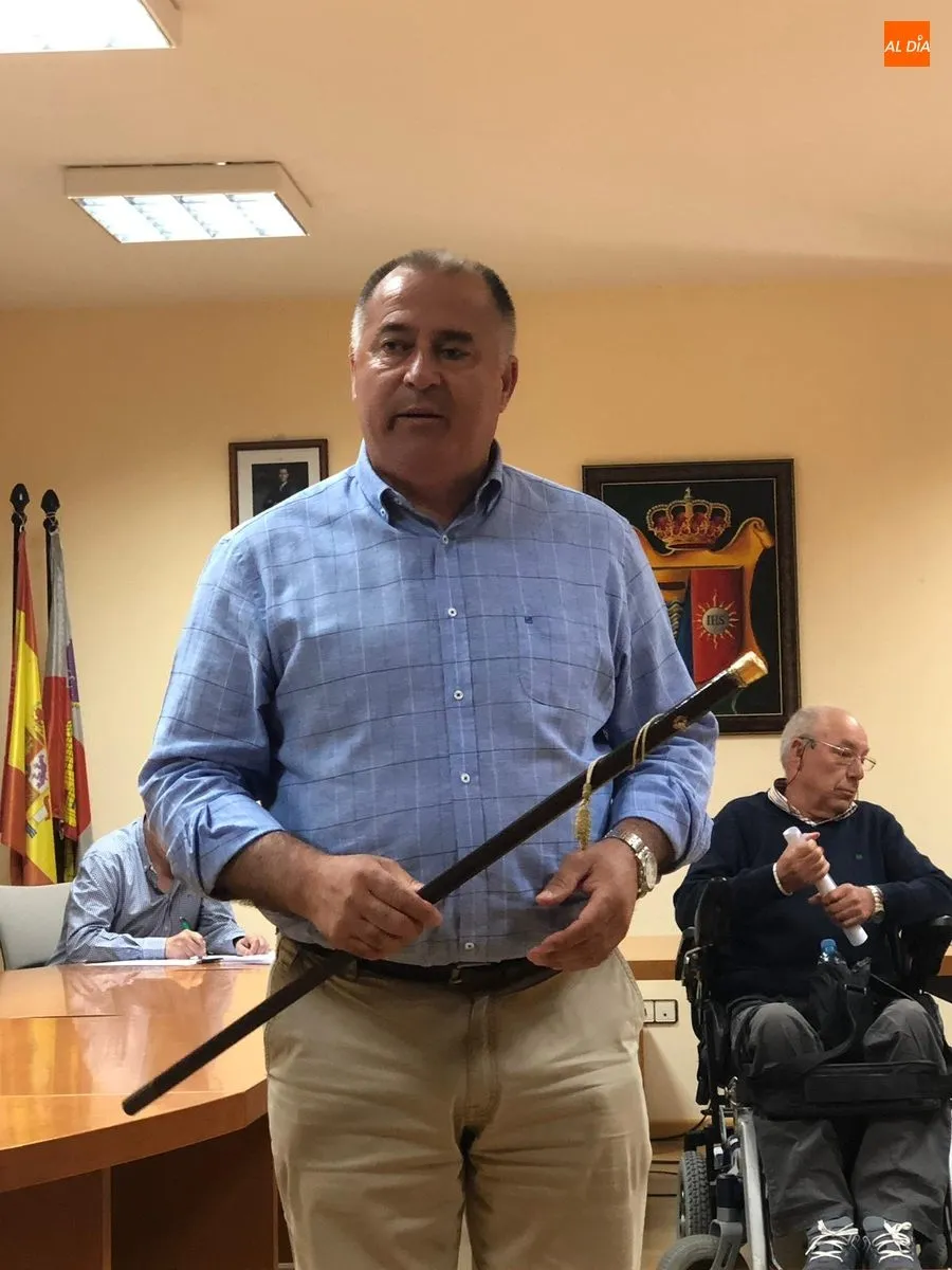 Foto 3 - Juli&aacute;n Mart&iacute;n renueva al frente de la Alcald&iacute;a de Villarino con el voto de sus cuatro concejales ...