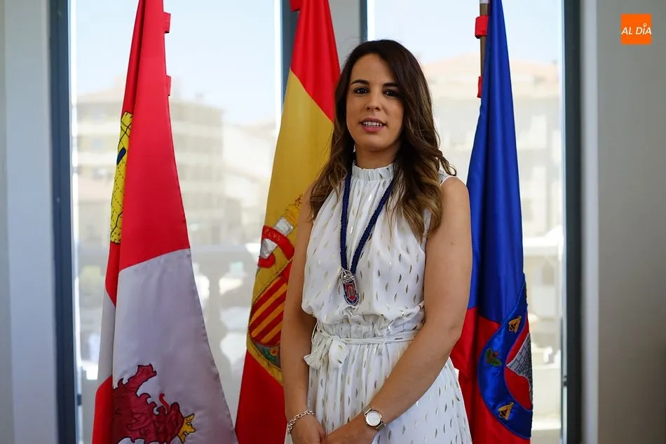 Foto 3 - Roberto Mart&iacute;n es investido alcalde de Guijuelo