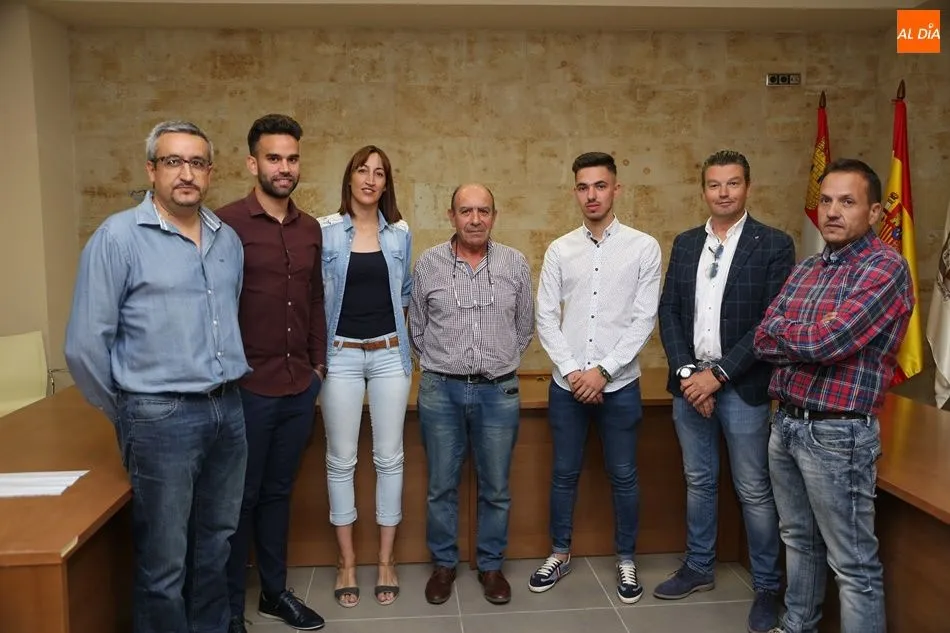 La nueva corporación, tras el pleno de constitución