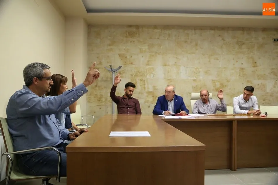 Foto 4 - Lorenzo Bautista toma posesi&oacute;n como alcalde de Babilafuente