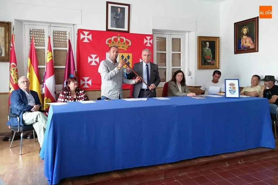 Foto 3 - El Ayuntamiento de Cip&eacute;rez cambia de signo aunque no de alcalde  
