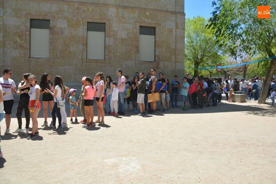 Foto 11 - Ambiente festivo y buen yantar en el Colegio San Agust&iacute;n