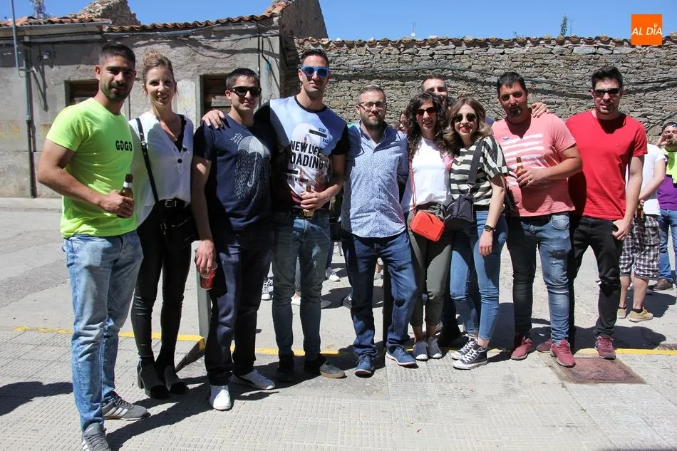 Foto 10 - La pe&ntilde;a &lsquo;La Trompa&rsquo; celebra su d&eacute;cimo aniversario con una gran paella  